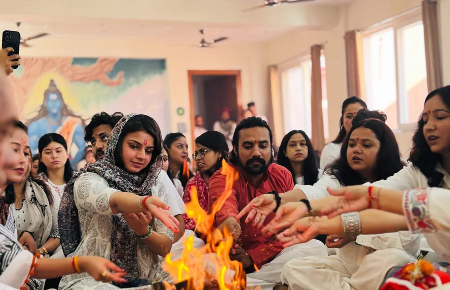 Havan fire ceremony with students at Rudra Yogpeeth, Rishikesh